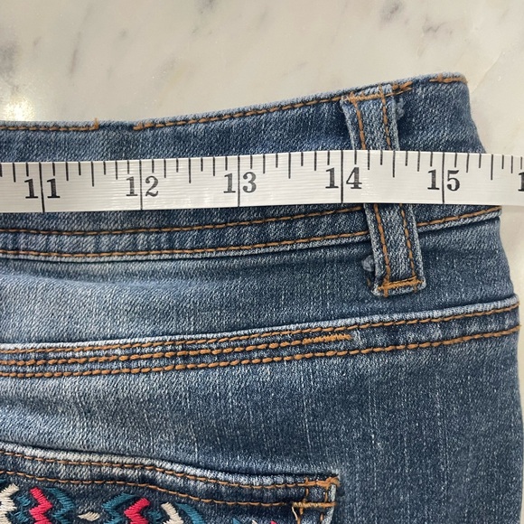 No Boundaries Micro Mini Shorts Y2K Blue Jean Denim Embroidery Distressed Size 9 - Picture 7 of 9